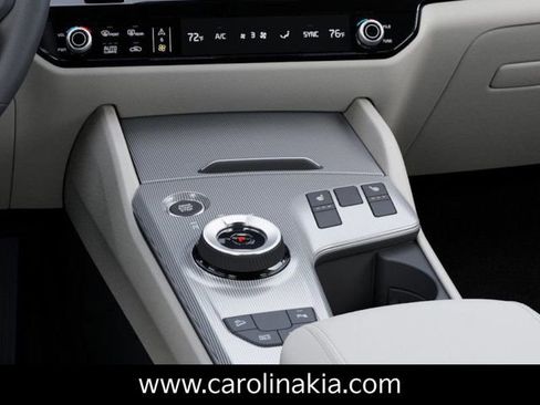 New 2026 Kia Sportage EX image 23