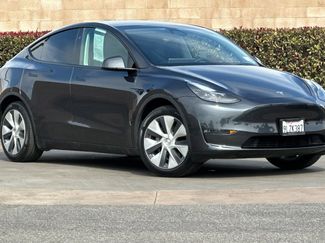 Used 2024 Tesla Model Y Long Range video 2