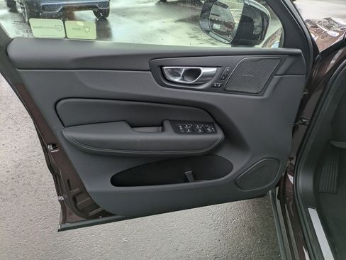 New 2026 Volvo XC60 B5 Plus w/ Climate Package PRO image 10