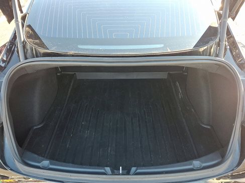 Used 2018 Tesla Model 3 Long Range image 29