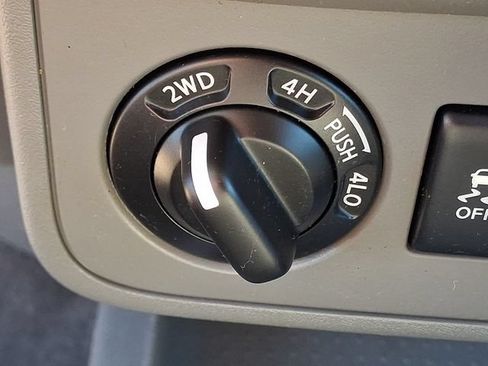 Used 2019 Nissan Frontier SV AWD/4WD image 24