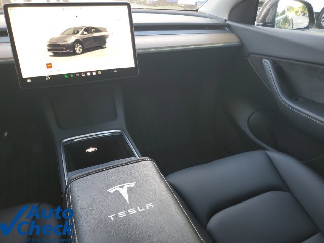 Used 2022 Tesla Model Y Long Range AWD/4WD image 14