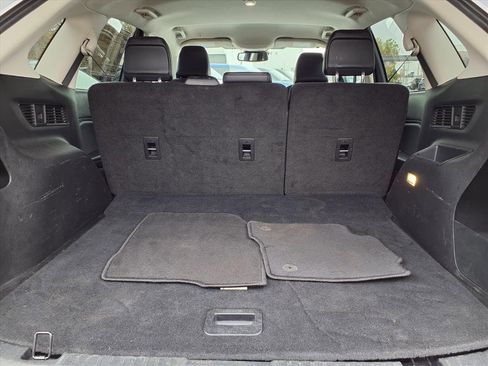 Used 2024 Ford Edge SEL image 21