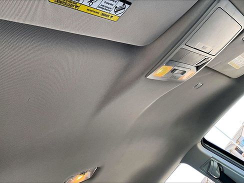 Certified 2019 Toyota Tacoma SR5 image 22