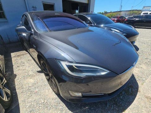 Used 2017 Tesla Model S 100D AWD/4WD image 4