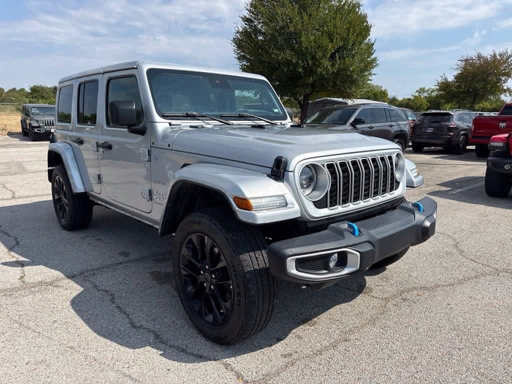 Used 2024 Jeep Wrangler Unlimited Sahara AWD/4WD image 7