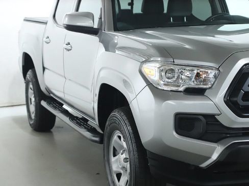 Used 2023 Toyota Tacoma SR AWD/4WD image 9