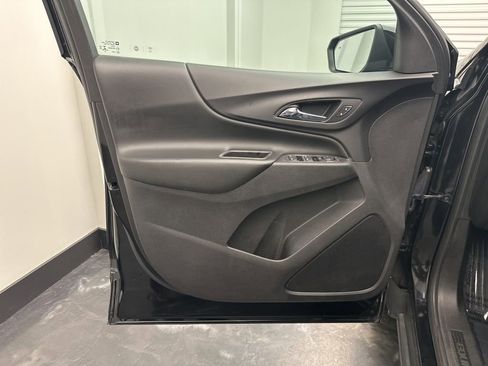 Used 2021 Chevrolet Equinox LT w/ LPO, Floor Liner Package image 16