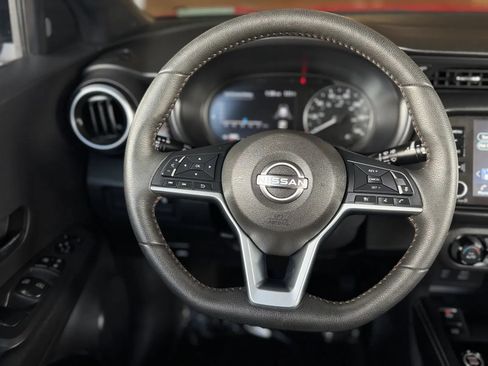 Used 2023 Nissan Kicks SR w/ SR Premium Package FWD image 24