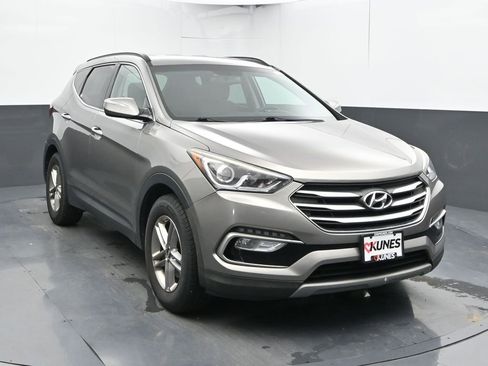 Used 2018 Hyundai Santa Fe Sport w/ 2.4L Value Package 02 FWD image 6