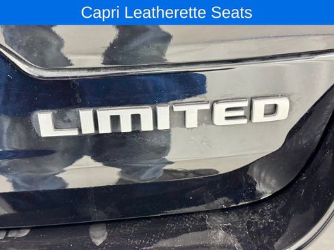 Used 2025 Jeep Grand Cherokee Limited AWD/4WD image 39