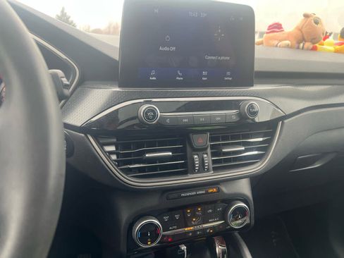 Used 2022 Ford Escape SEL w/ SEL Stealth AWD Package image 10