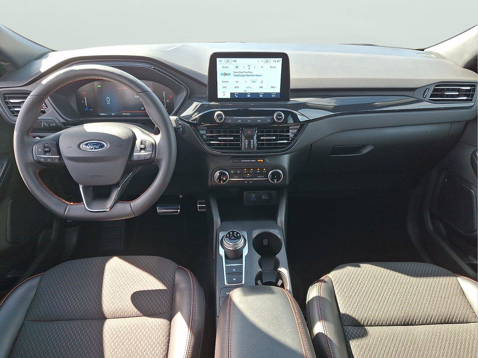 Used 2023 Ford Escape ST-Line w/ Equipment Group 301A FWD image 9