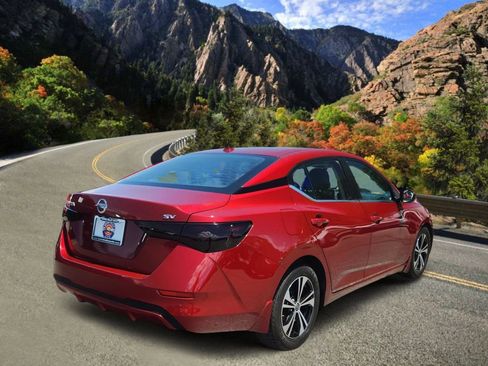 Used 2020 Nissan Sentra SV FWD image 3