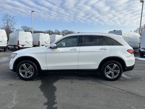Used 2022 Mercedes-Benz GLC 300 4MATIC image 4