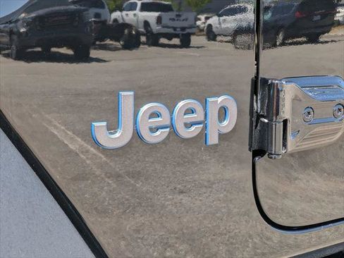 Certified 2025 Jeep Wrangler Unlimited Rubicon 4xe w/ Convenience Group image 23