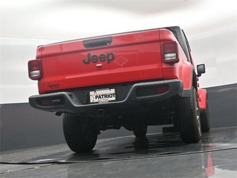 Used 2024 Jeep Gladiator Sport image 38