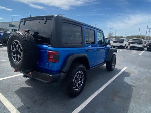 Used 2024 Jeep Wrangler Unlimited Rubicon image 7