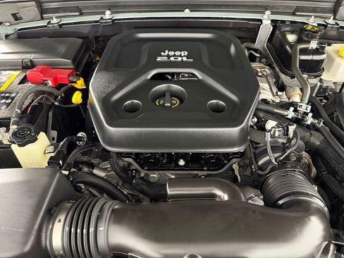 Used 2023 Jeep Wrangler Unlimited image 33