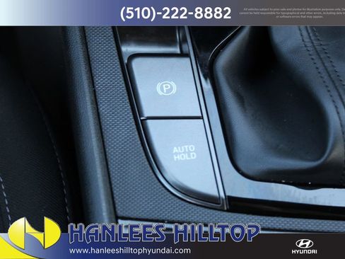 Used 2025 Hyundai Elantra SEL image 19