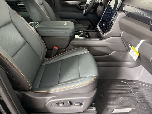 New 2026 GMC Yukon AT4 w/ AT4 Premium Plus Package image 19