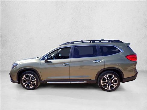 Used 2023 Subaru Ascent Touring AWD/4WD image 2