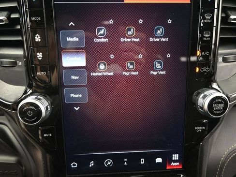 Used 2022 RAM 2500 Limited w/ Towing Technology Group AWD/4WD image 36