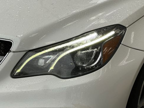 Used 2017 Mercedes-Benz E 400 4MATIC Coupe image 7