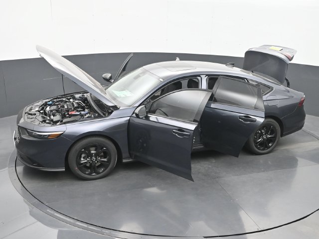 Used 2025 Honda Accord SE image 43