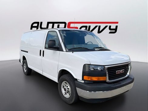 Used 2025 Chevrolet Express 2500 w/ Driver Convenience Package RWD image 1