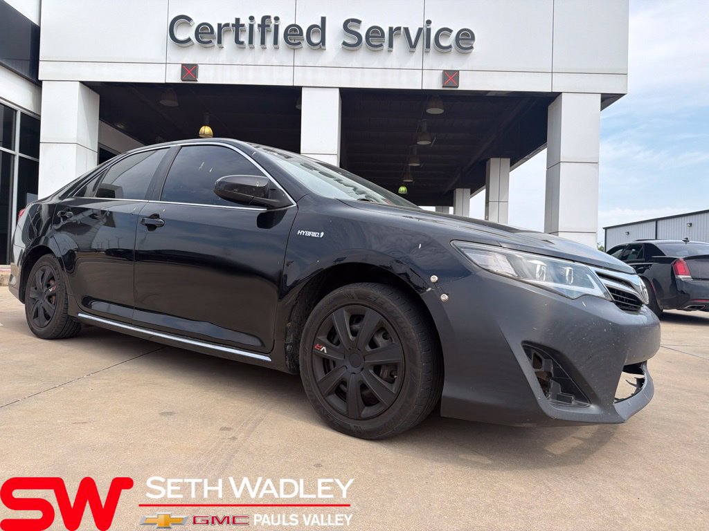 Used 2012 Toyota Camry LE FWD image 1