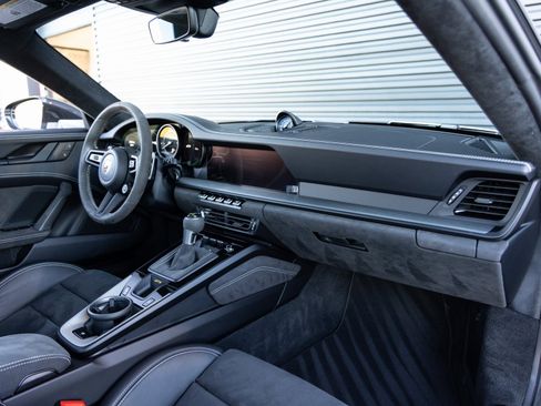 Certified 2024 Porsche 911 GT3 image 30