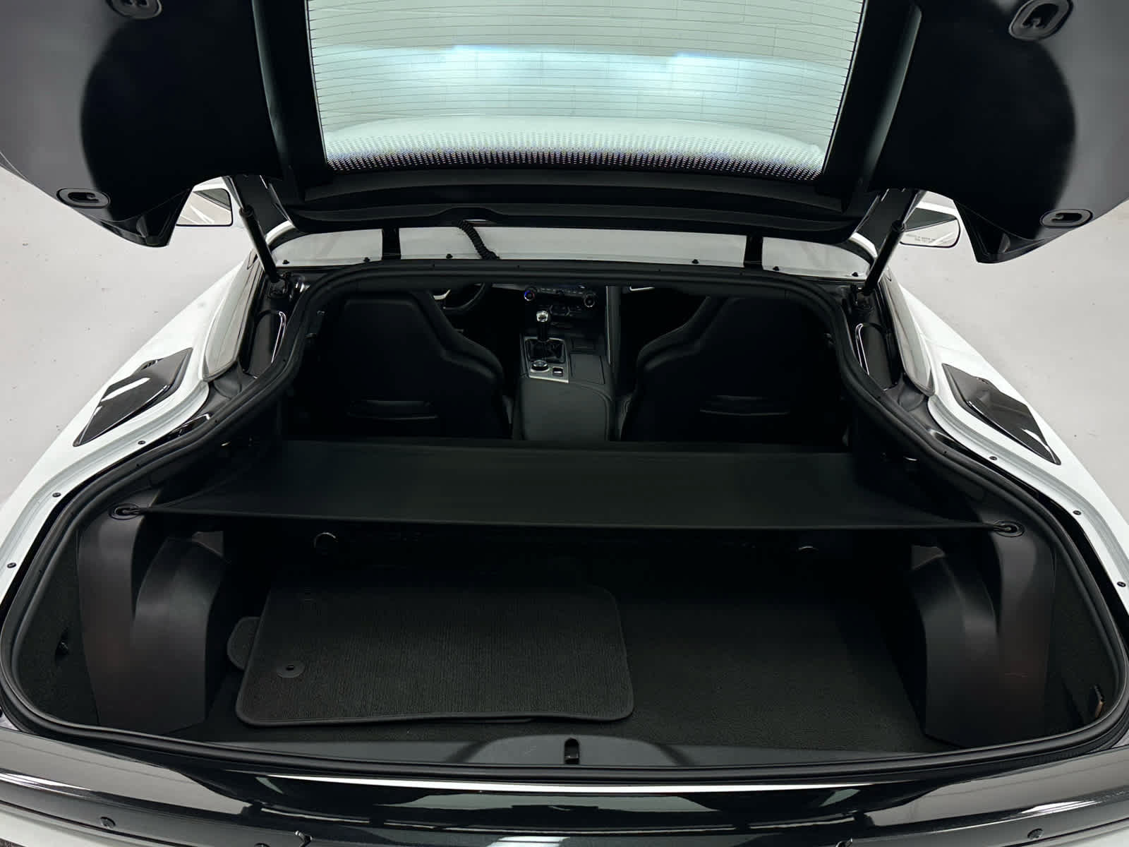 Used 2015 Chevrolet Corvette Z06 RWD image 35
