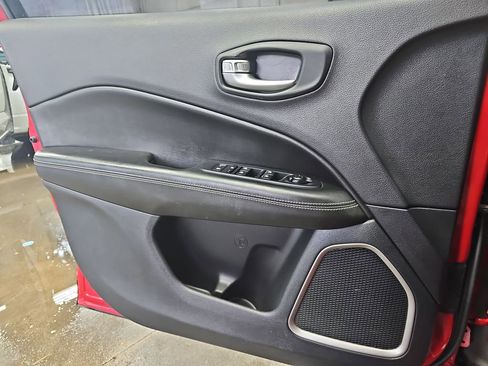 Used 2021 Jeep Compass 80th Special Edition image 26