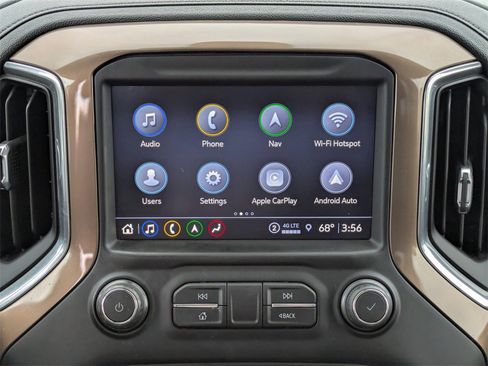 Used 2021 Chevrolet Silverado 1500 High Country w/ Technology Package image 17