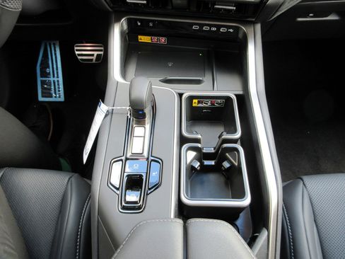 New 2026 Lexus TX 500h AWD image 48