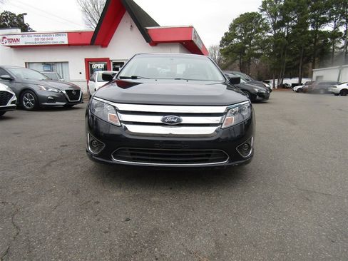 Used 2010 Ford Fusion SEL image 4
