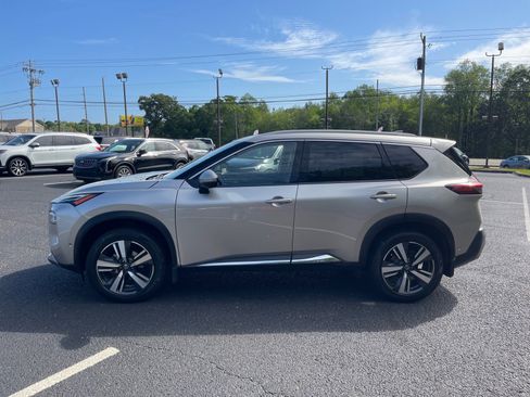 Used 2021 Nissan Rogue Platinum FWD image 13