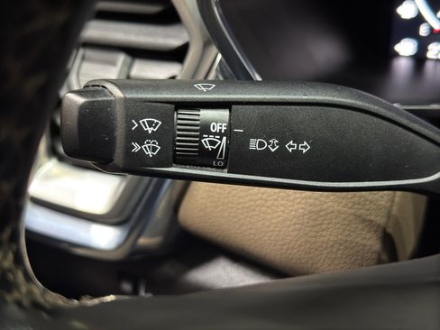 Used 2024 GMC Canyon Denali AWD/4WD image 26