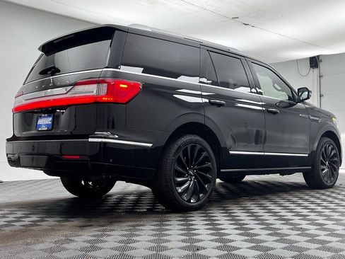 Used 2020 Lincoln Navigator Reserve w/ Equipment Group 208A Reserve image 9