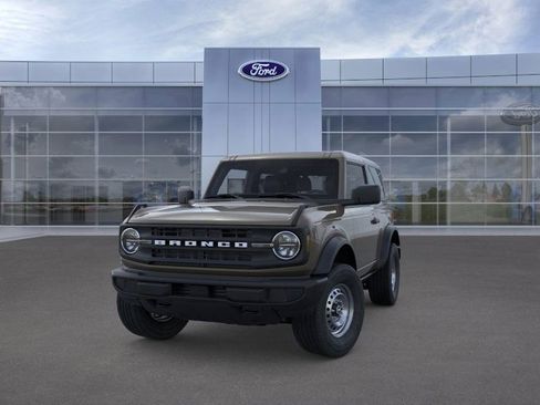 New 2025 Ford Bronco Base image 2
