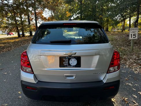 Used 2016 Chevrolet Trax LS image 7