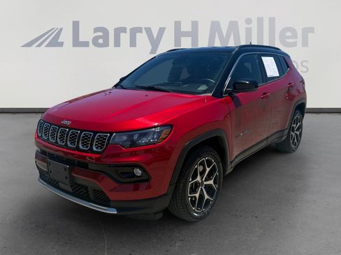 Certified 2025 Jeep Compass Limited AWD/4WD image 1