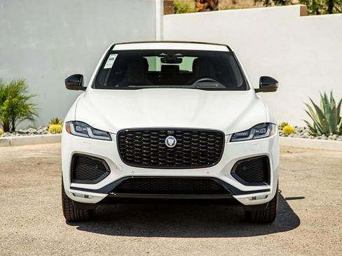 New 2026 Jaguar F-PACE R-Dynamic S image 3