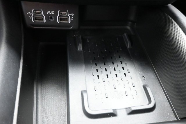 Used 2025 Dodge Durango R/T w/ Blacktop Package AWD/4WD image 31