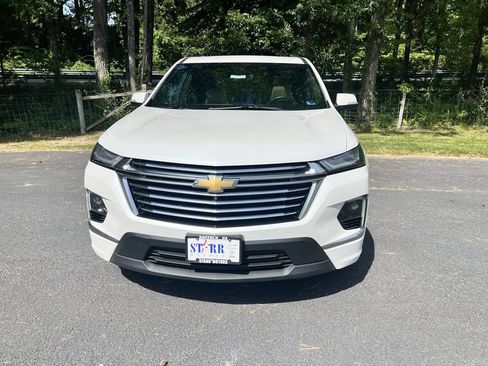 Used 2022 Chevrolet Traverse Premier AWD/4WD image 8
