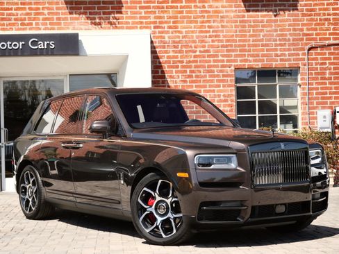 Certified 2023 Rolls-Royce Cullinan Black Badge w/ Driver's Package AWD/4WD image 24