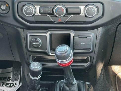 Used 2021 Jeep Wrangler Unlimited Sport image 14