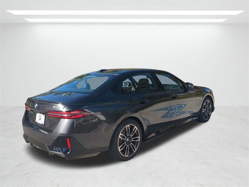 New 2026 BMW 530i 530i w/ M Sport Package image 4