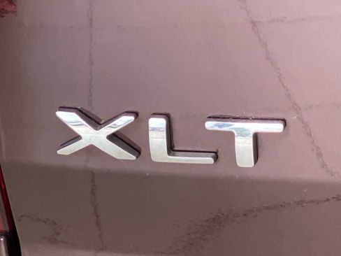 Used 2012 Ford Explorer XLT AWD/4WD image 11